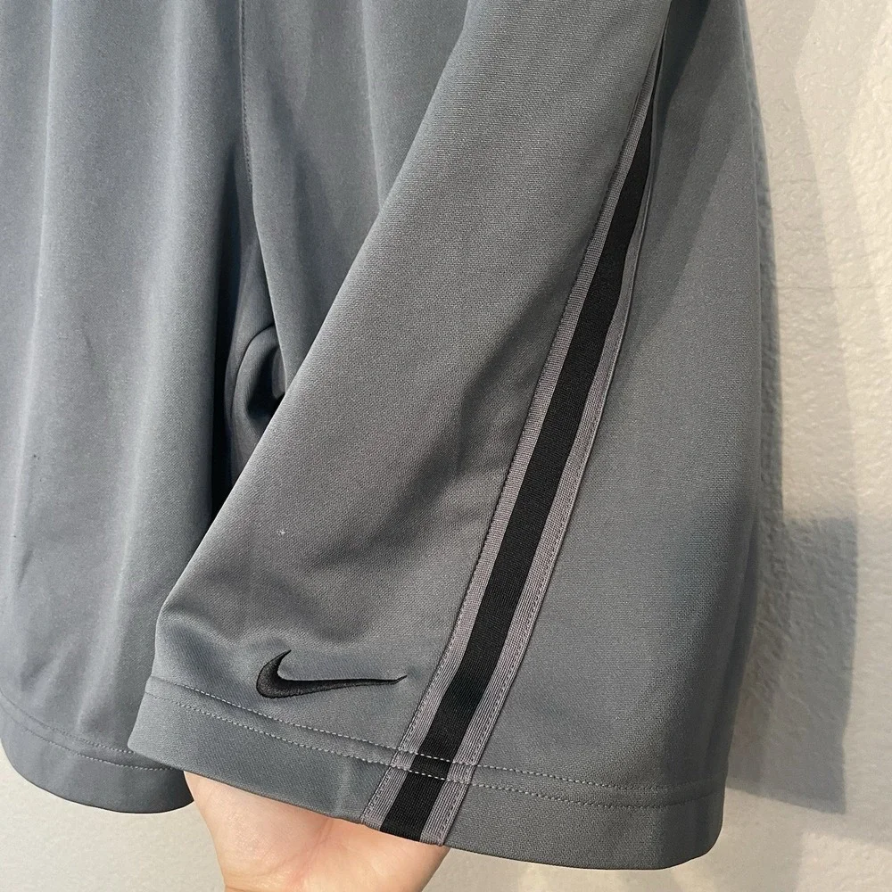 Nike Mens Large Athletic Shorts Gray Lightweight Pockets Sporty Gym Running